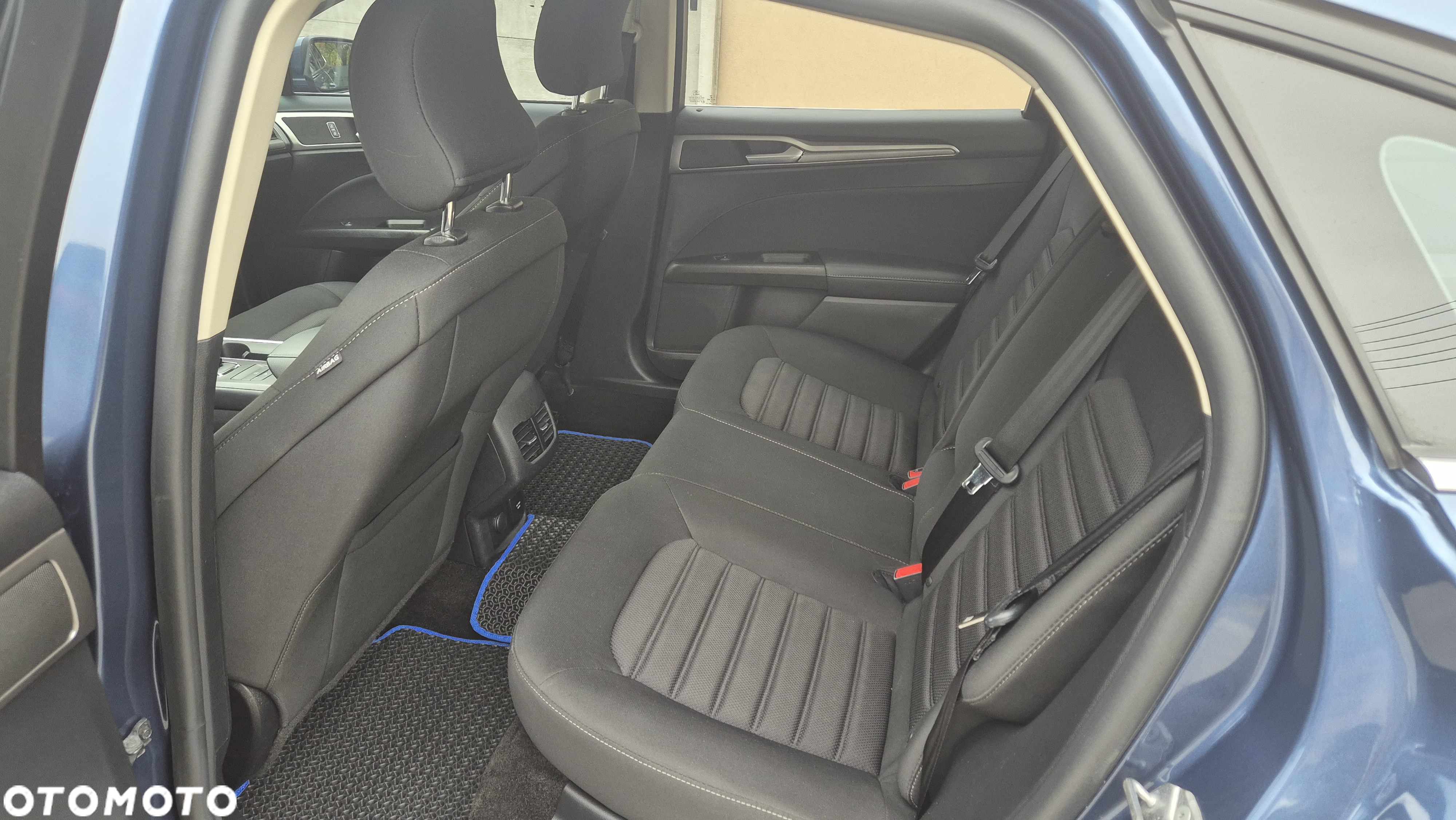 Ford Fusion - 24