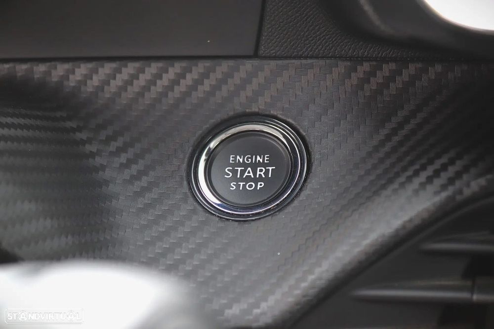 Peugeot 2008 1.2 PureTech Allure - 12