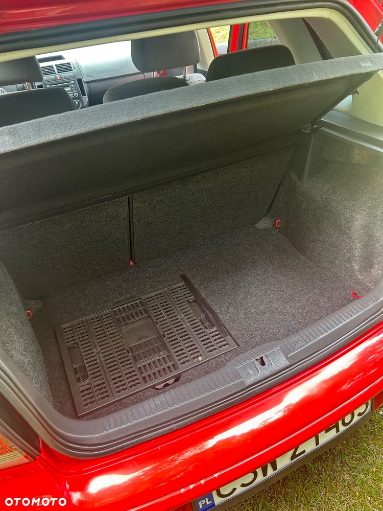 Volkswagen Polo - 16