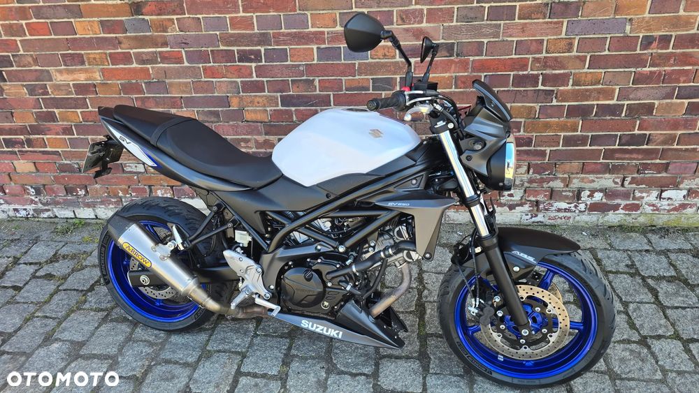 Suzuki SV - 22