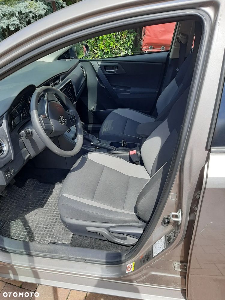 Toyota Auris 1.33 VVT-i Comfort - 6
