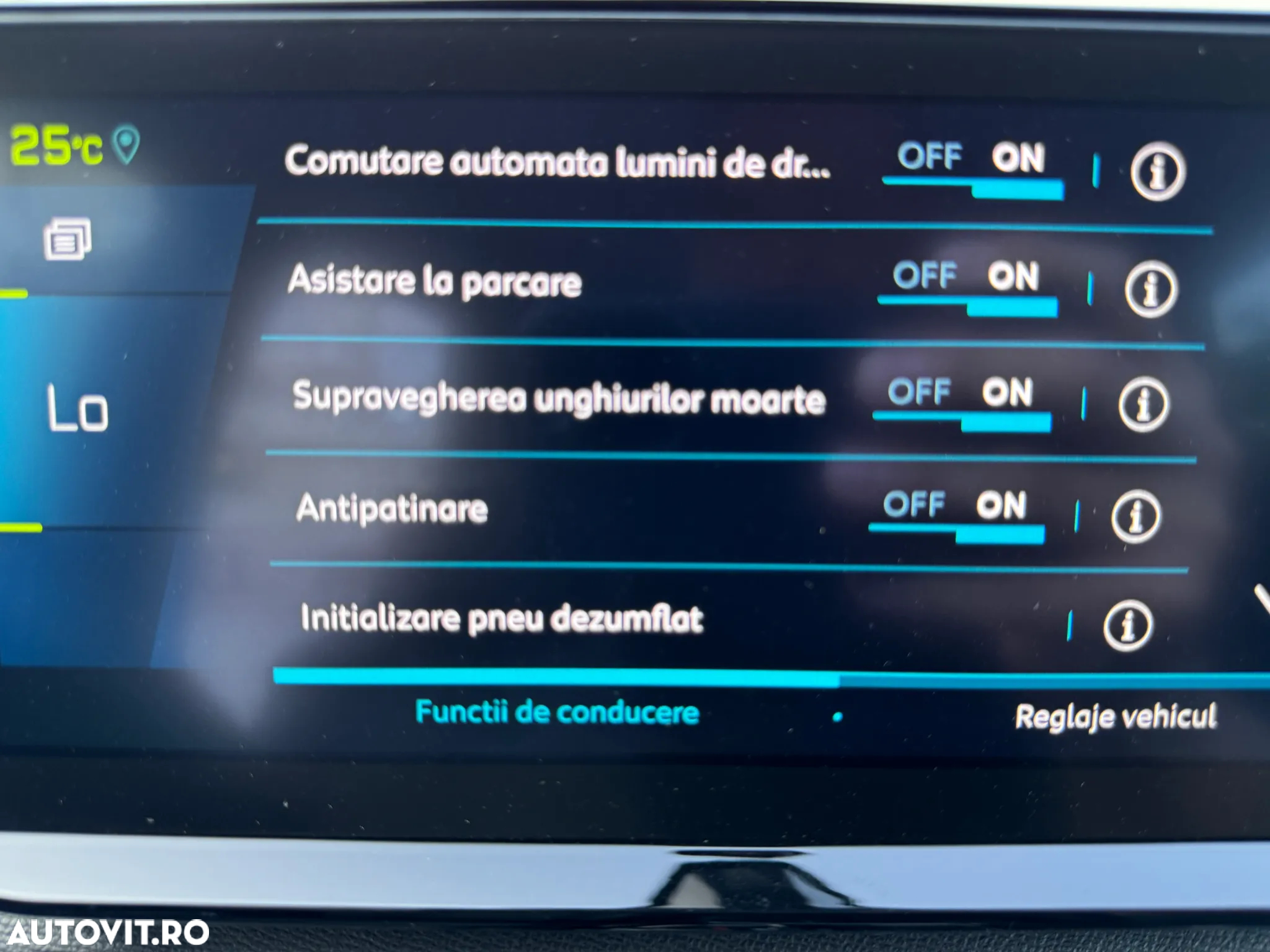 Peugeot 3008 Plug-In Hybrid 225 e-EAT8 Allure Pack - 28