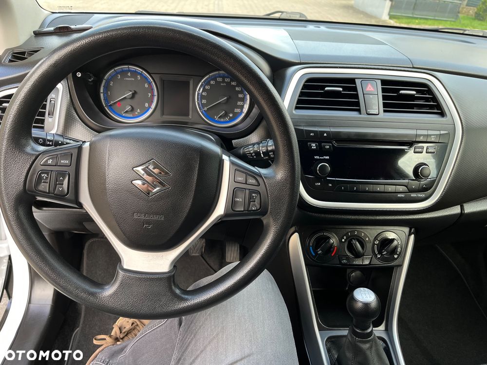 Suzuki SX4 S-Cross 1.6 Premium - 9