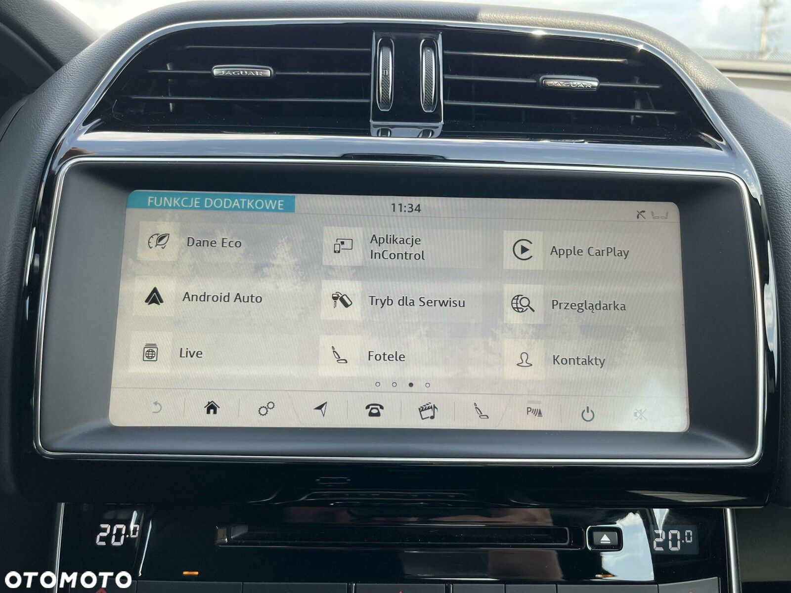 Jaguar XE 2.0 T Portfolio - 26