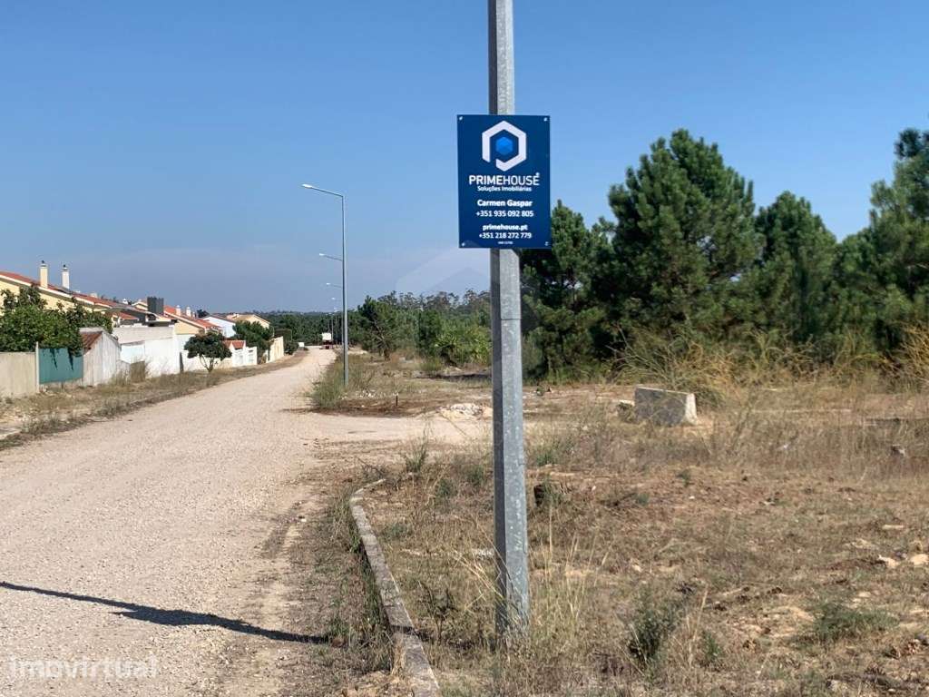 Terreno para construção de Moradia em Banda -Quinta do Conde - Grande imagem: 2/8