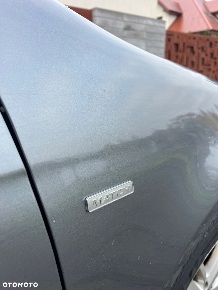 Volkswagen Golf 1.6 TDI DPF MATCH - 17