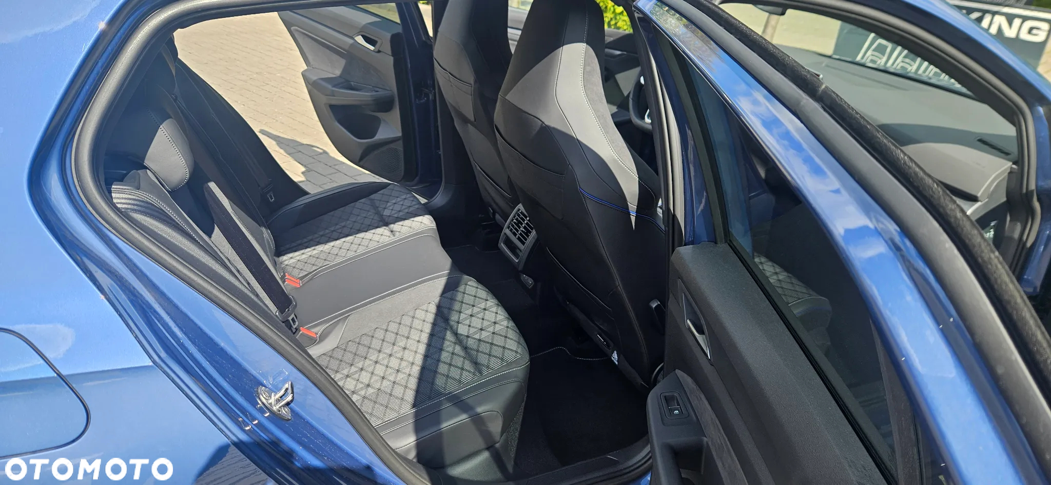 Volkswagen Golf - 18