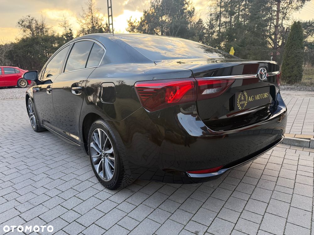 Toyota Avensis 2.0 Premium MS - 5