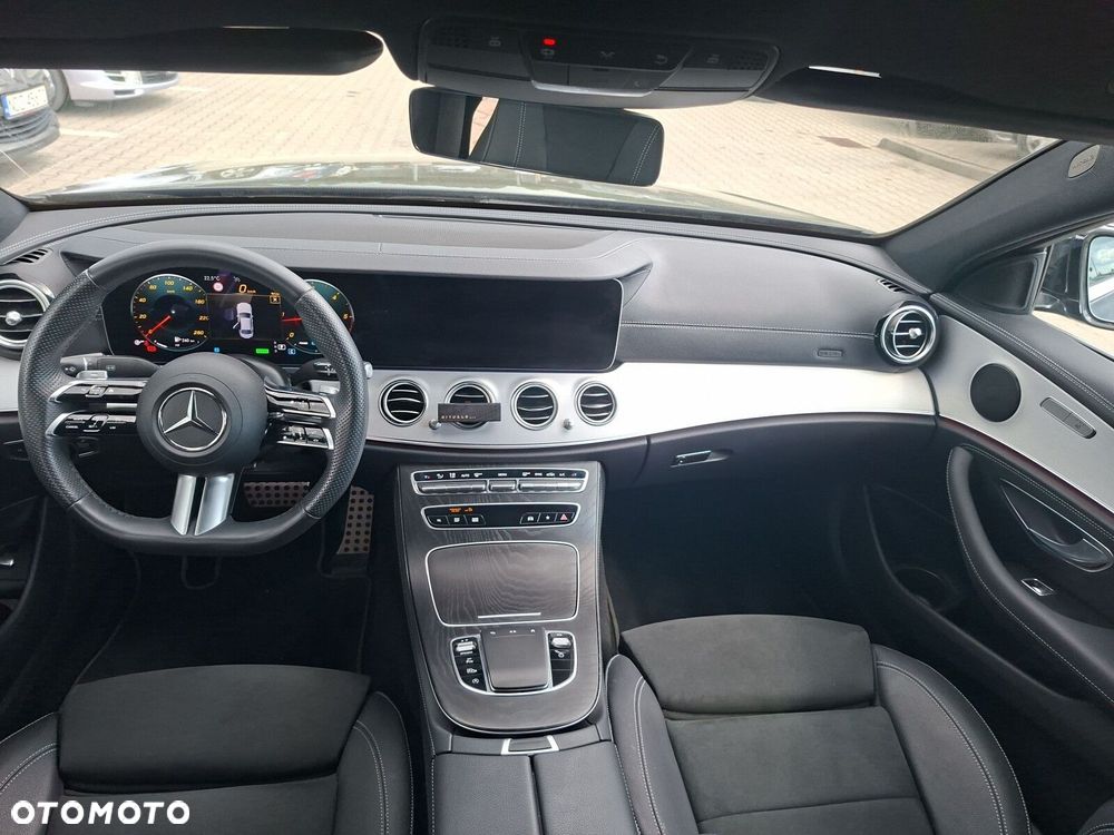 Mercedes-Benz Klasa E - 16