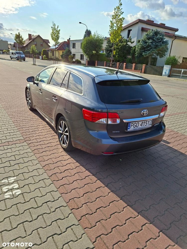 Toyota Avensis 1.8 Business Edition - 25