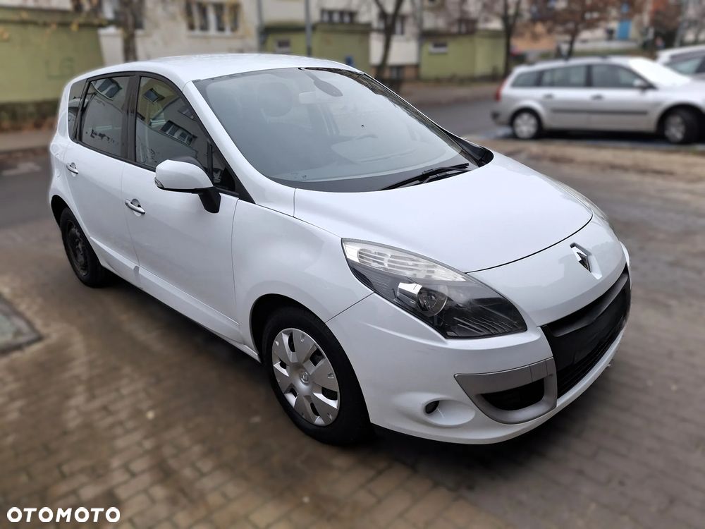 Renault Scenic - 16