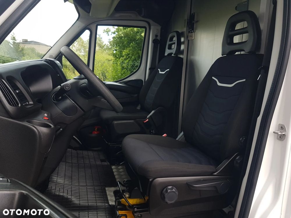 Iveco DAILY KONTENER NISKOPODŁOGOWY 4,43x2,23x2,42 SKLEP FOODTRUCK BAR KLIMA KONIOWÓZ KAMPER - 7
