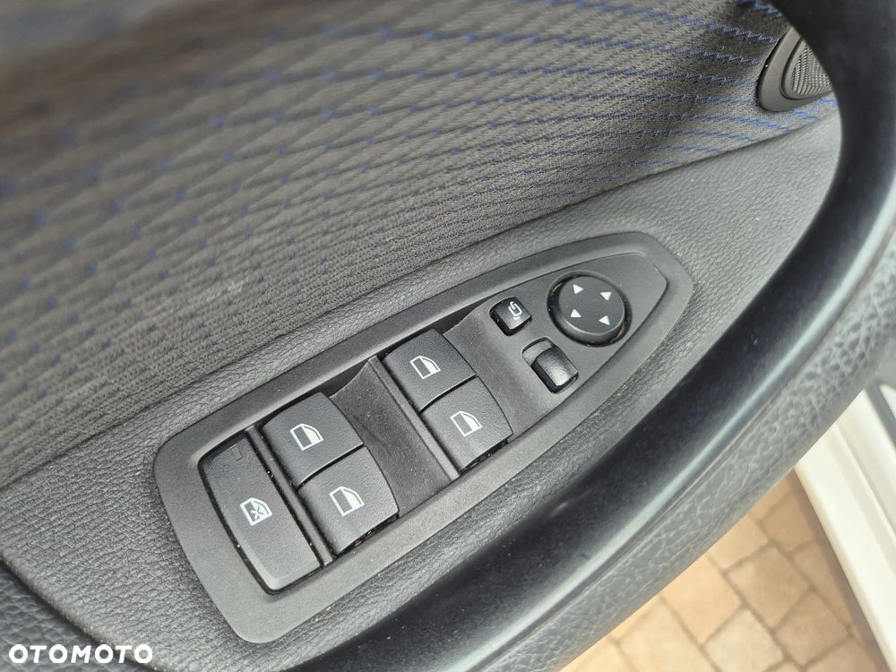 BMW X1 xDrive18d M Sport - 9