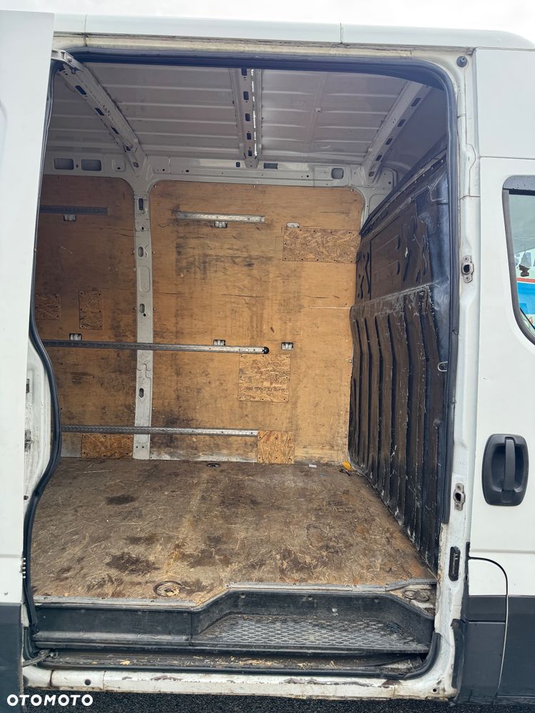 Iveco Daily - 24