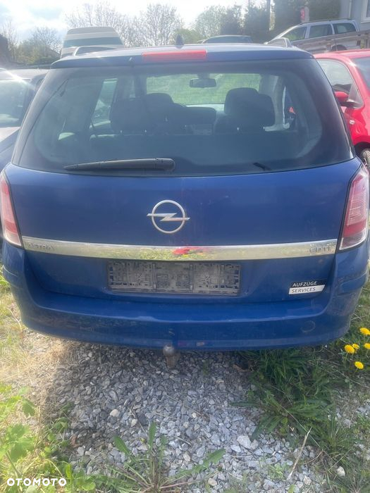 Na części Opel Astra III H Silnik Skrzynia Maska Zderzak Drzwi Klapa Szyba - 4
