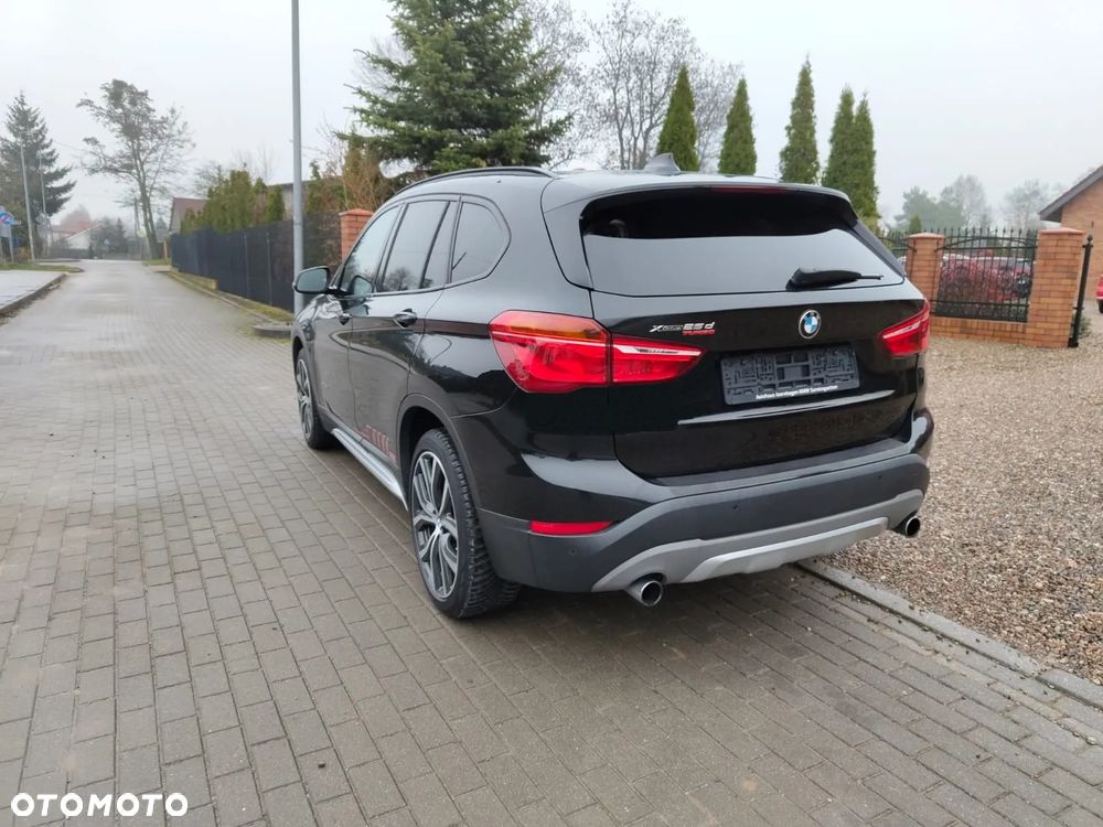 BMW X1 xDrive25d Sport Line - 4