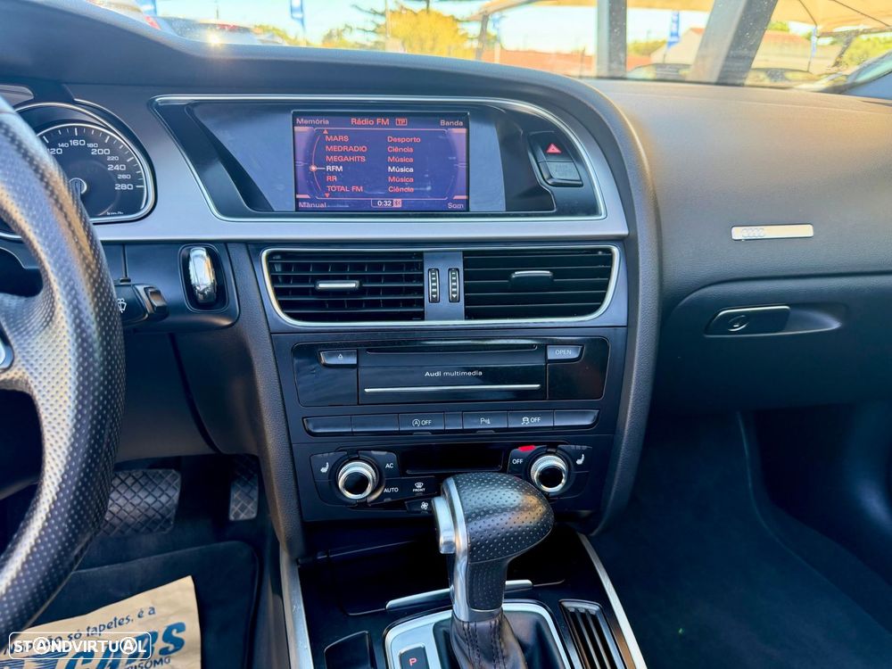 Audi A5 Cabrio 2.0 TDi Multitronic S-line - 35