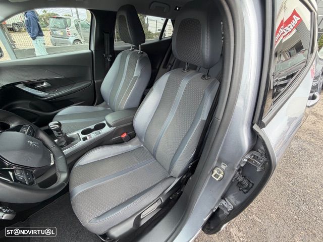 Peugeot 2008 1.5 BlueHDi Allure - 16