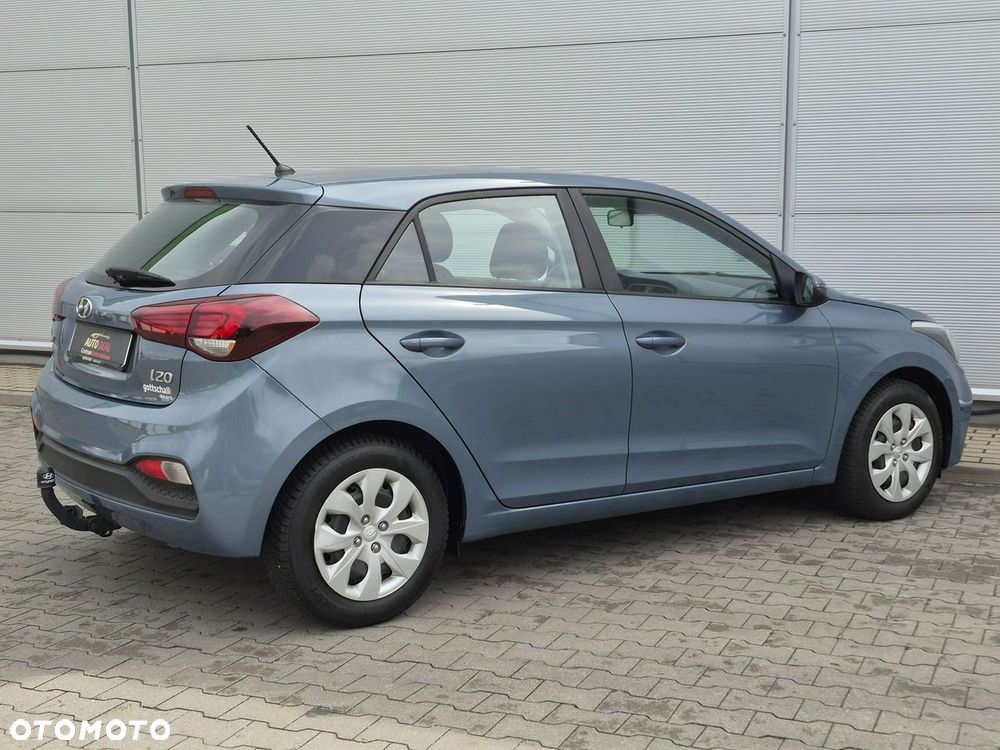 Hyundai i20 - 18