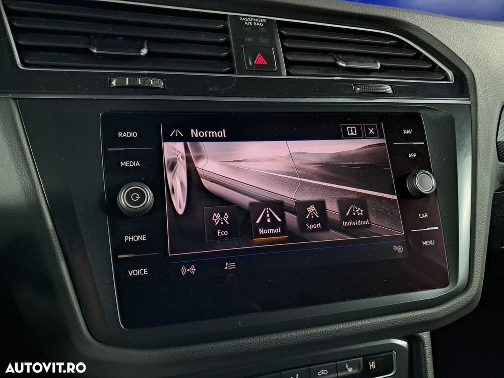Volkswagen Tiguan - 19
