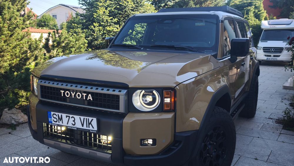 Toyota Land Cruiser 300 - 2