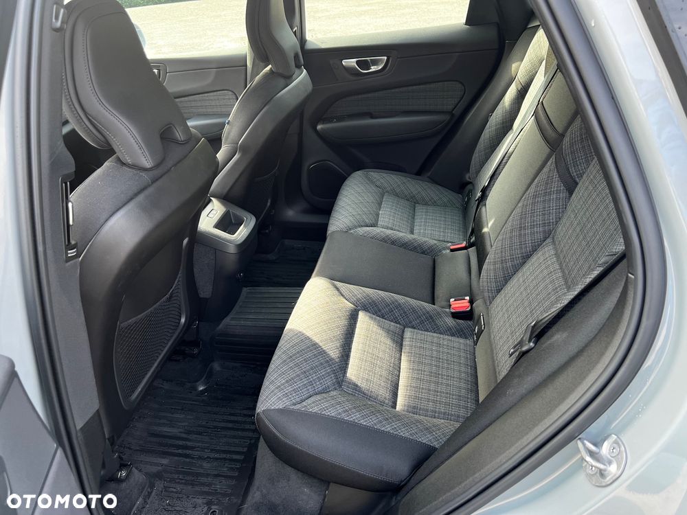 Volvo XC 60 B4 B Core - 16