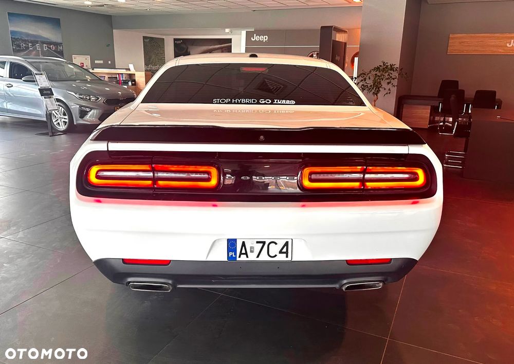 Dodge Challenger 3.6 SXT Plus - 4