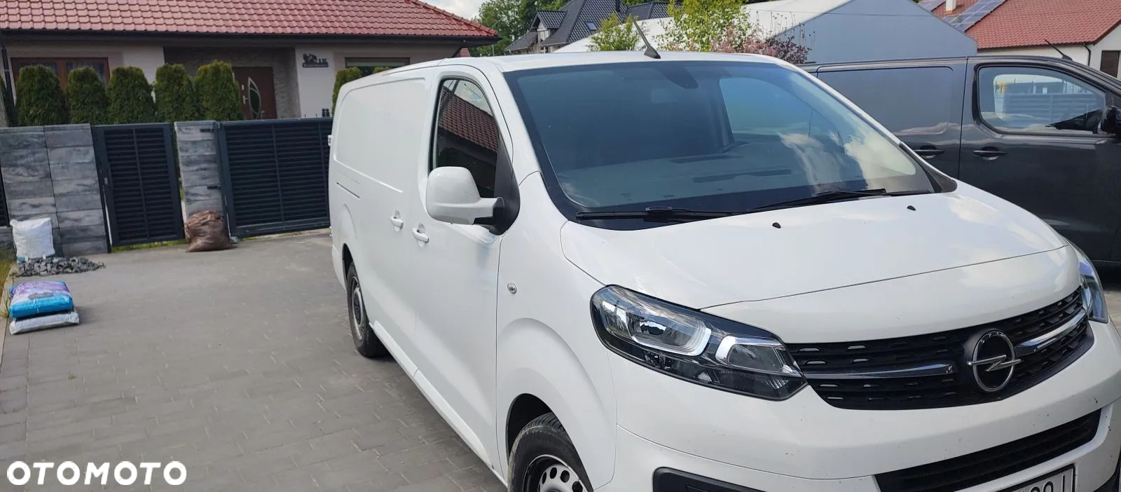 Opel Vivaro - 11