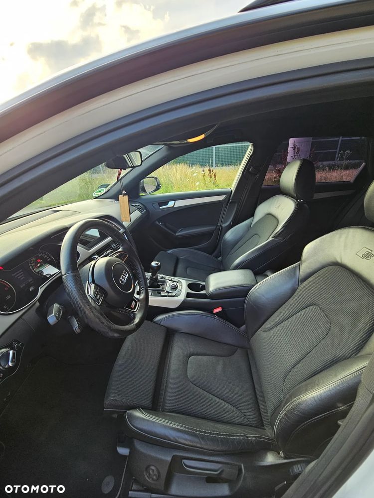 Audi A4 Avant - 11