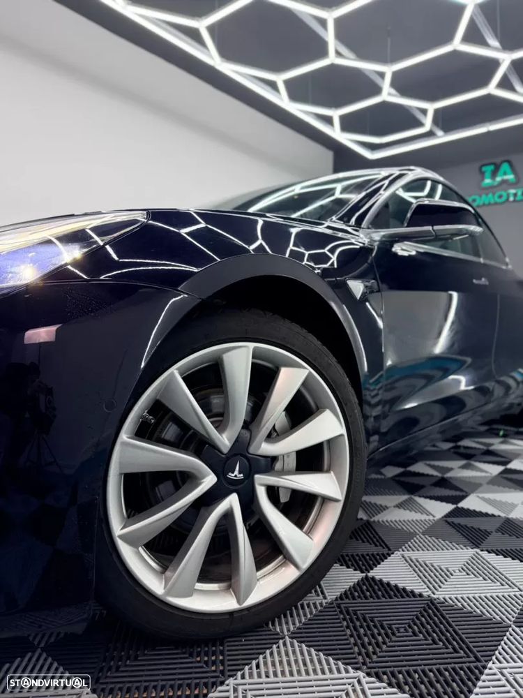 Tesla Model 3 Long-Range Dual Motor AWD - 3