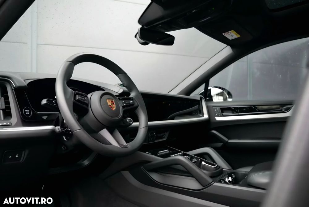 Porsche Cayenne Coupe Black Edition - 12