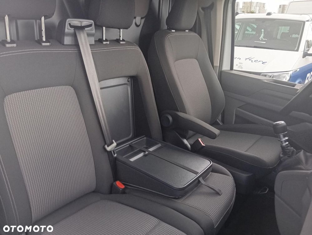 Volkswagen Transporter - 12