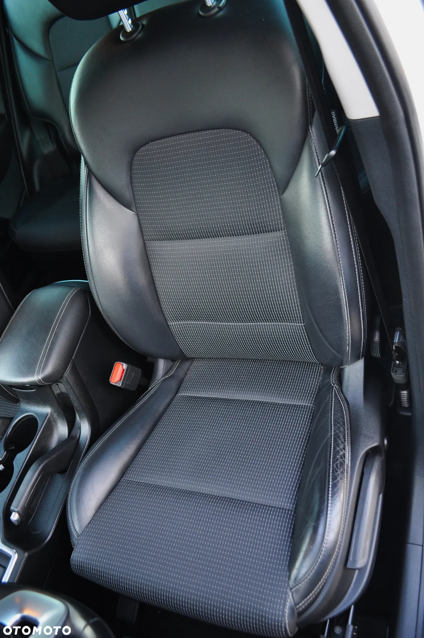 Kia Sportage 1.6 CRDI AWD VISION - 28