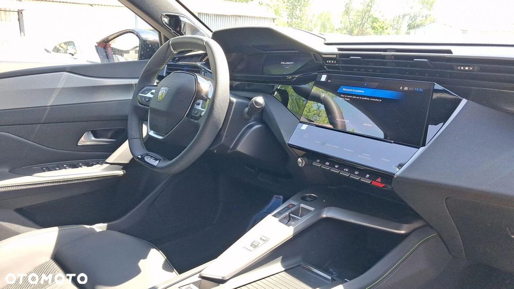 Peugeot 408 - 12