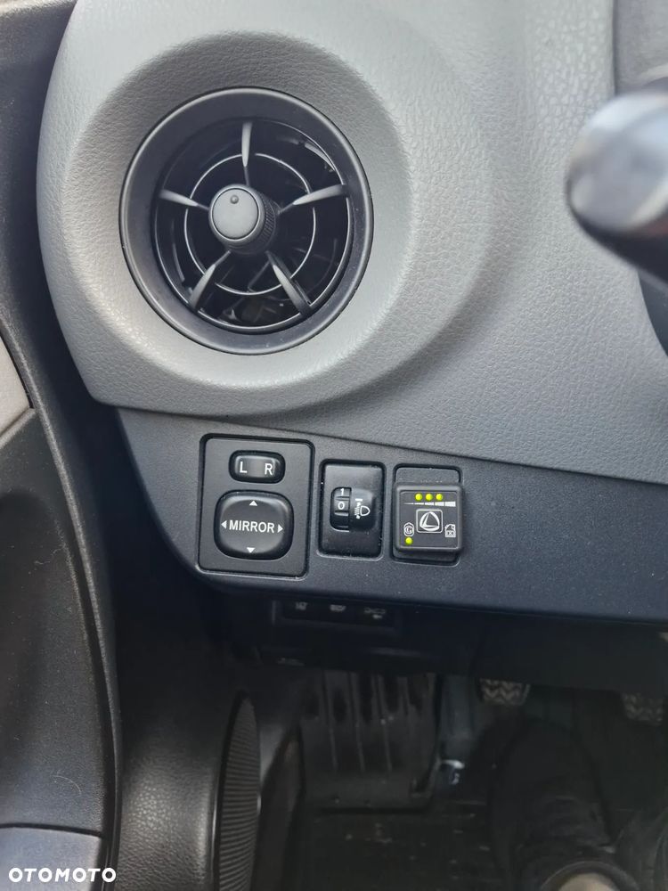 Toyota Yaris 1.0 Active - 10