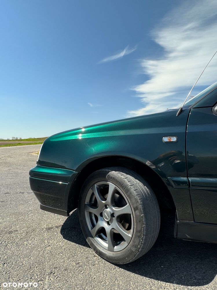 Volkswagen Golf - 4