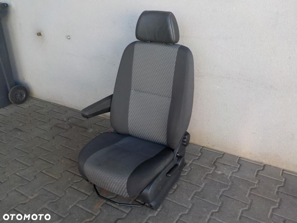 VW CRAFTER LIFT FOTEL SIEDZENIE KIEROWCY PODŁOKIETNIK - 2