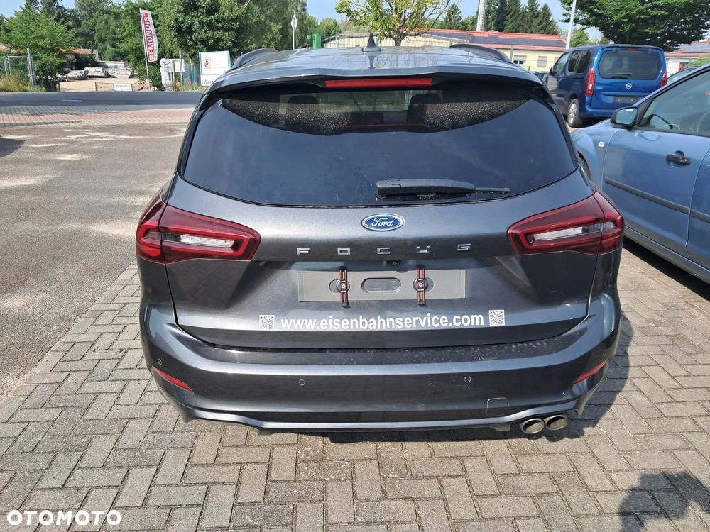 Ford Focus - 8
