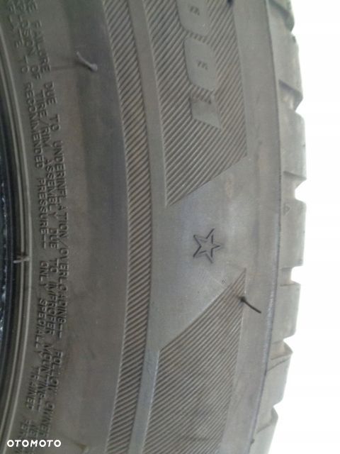 4X BRIDGESTONE BLIZZAK LM001 225/60R18 104H - 14