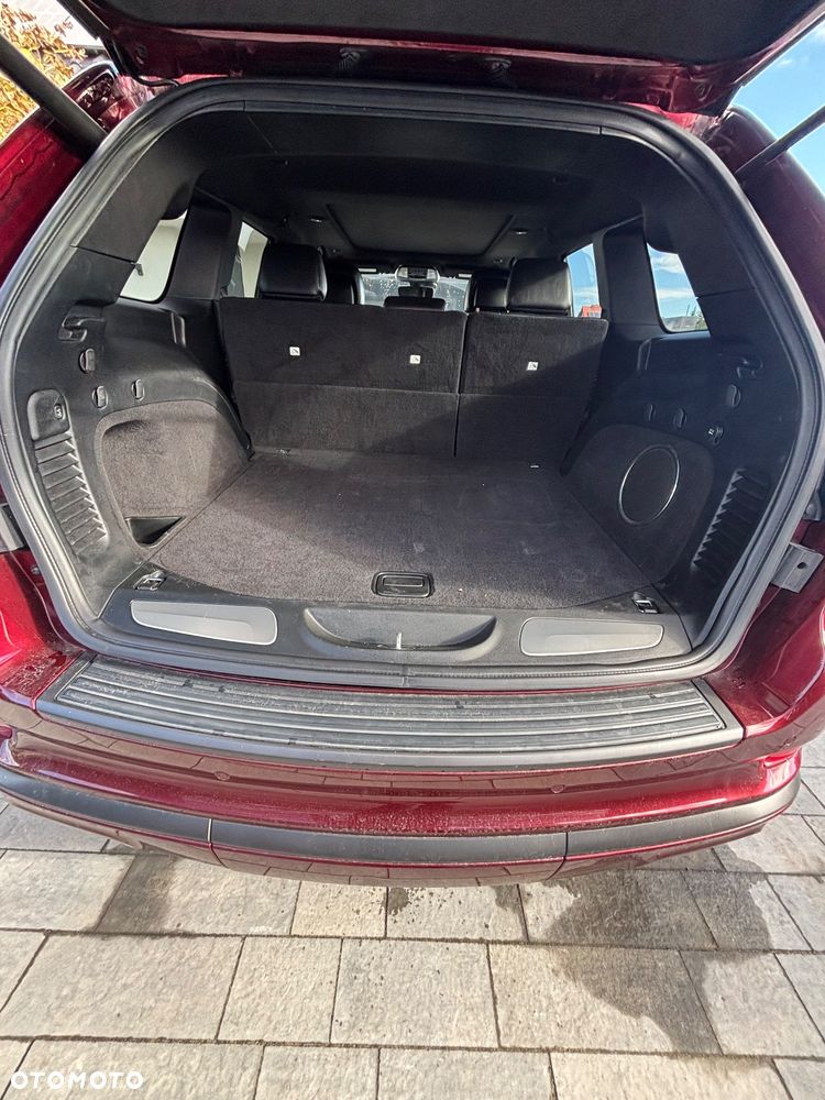Jeep Grand Cherokee - 11