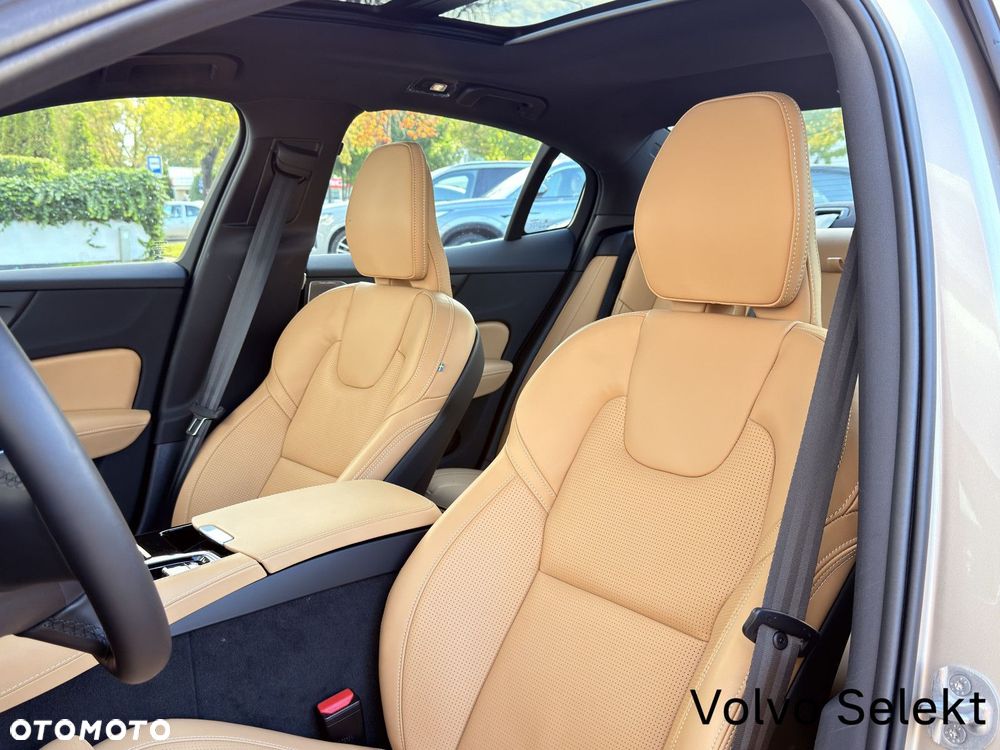 Volvo S60 2024