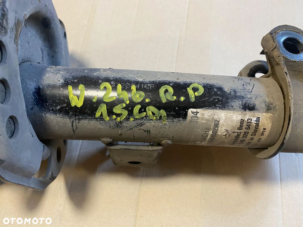 Amortyzator Mcpherson Mercedes B-Klasa W246 prawy przód  A2463206413 OE - 2