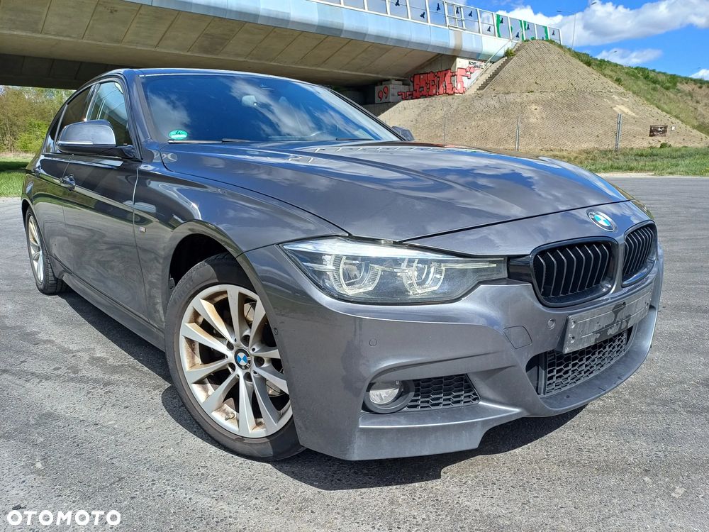 BMW Seria 3 320d M Sport - 4