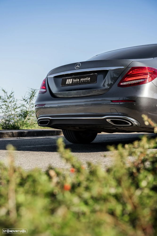 Mercedes-Benz E 220 d 9G-TRONIC Exclusive - 16