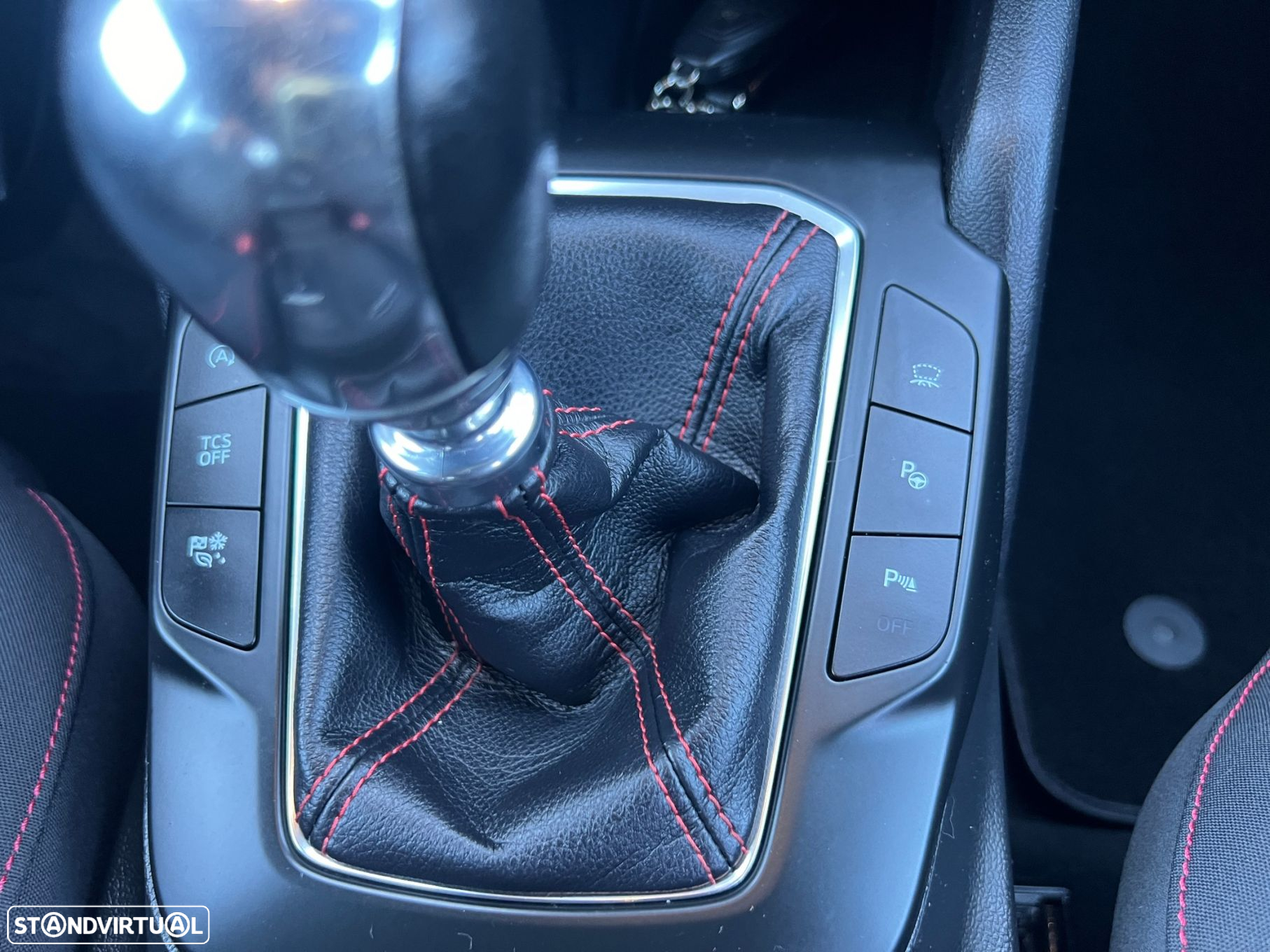 Ford Focus 1.0 EcoBoost ST-Line - 40