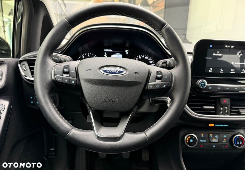 Ford Fiesta - 22