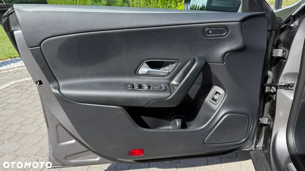 Mercedes-Benz CLA 180 d 8G-DCT Edition 2021 - 34