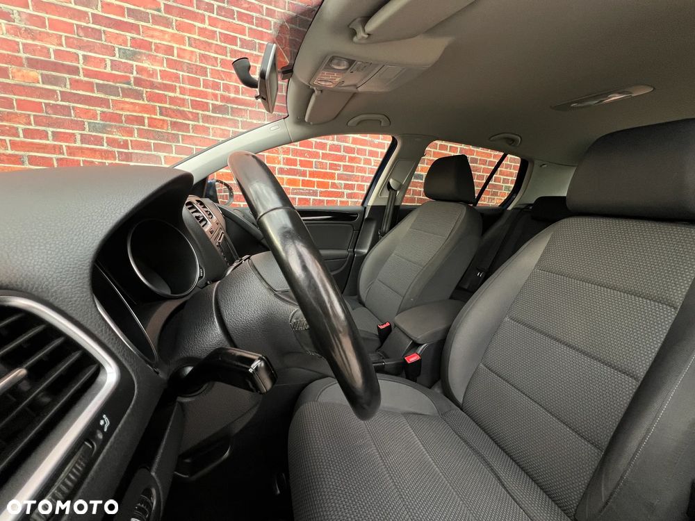 Volkswagen Golf - 13