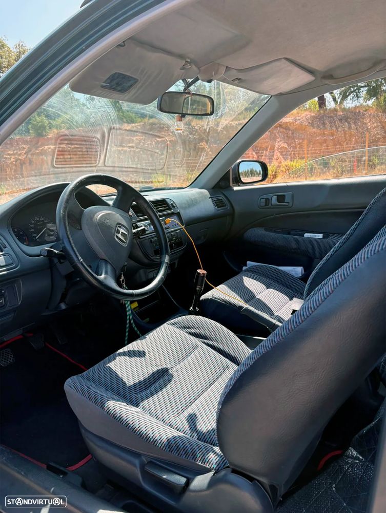 Honda Civic 1.5i LS - 4