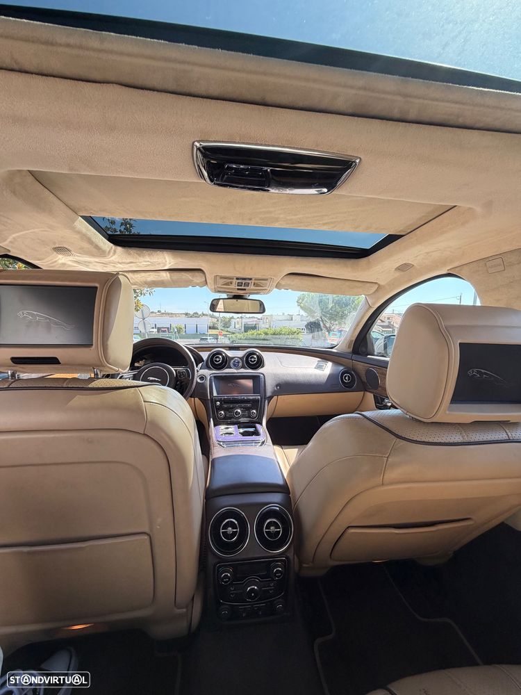 Jaguar XJ 3.0 D V6 Luxury - 13
